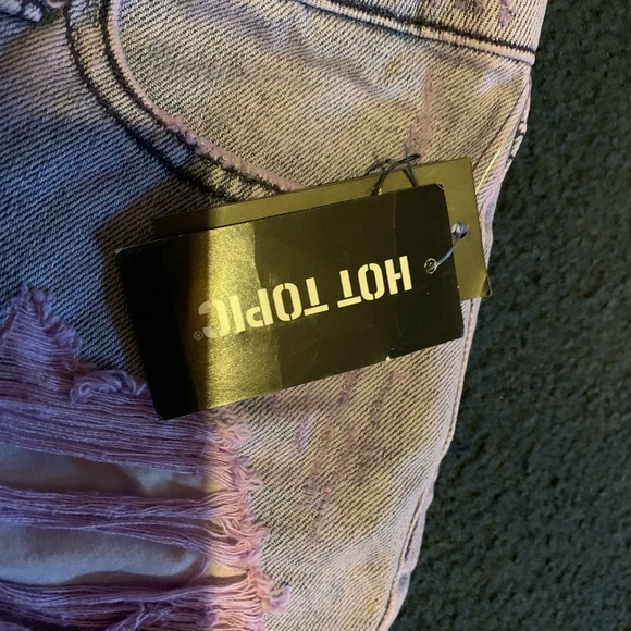 Purple ripped shorts - Picture 4 of 4